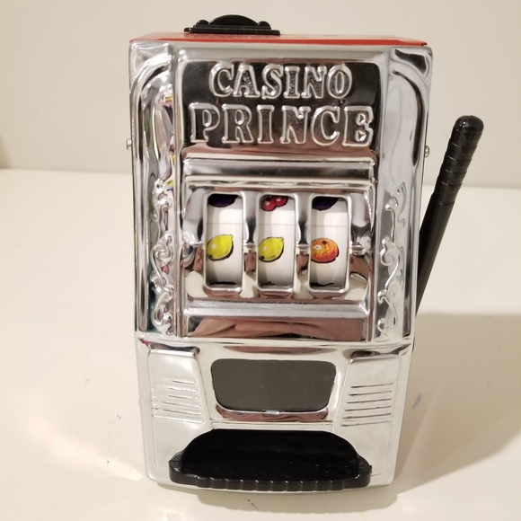 Cardboard slot machine